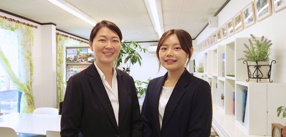 笑顔で迎える橘のスタッフ