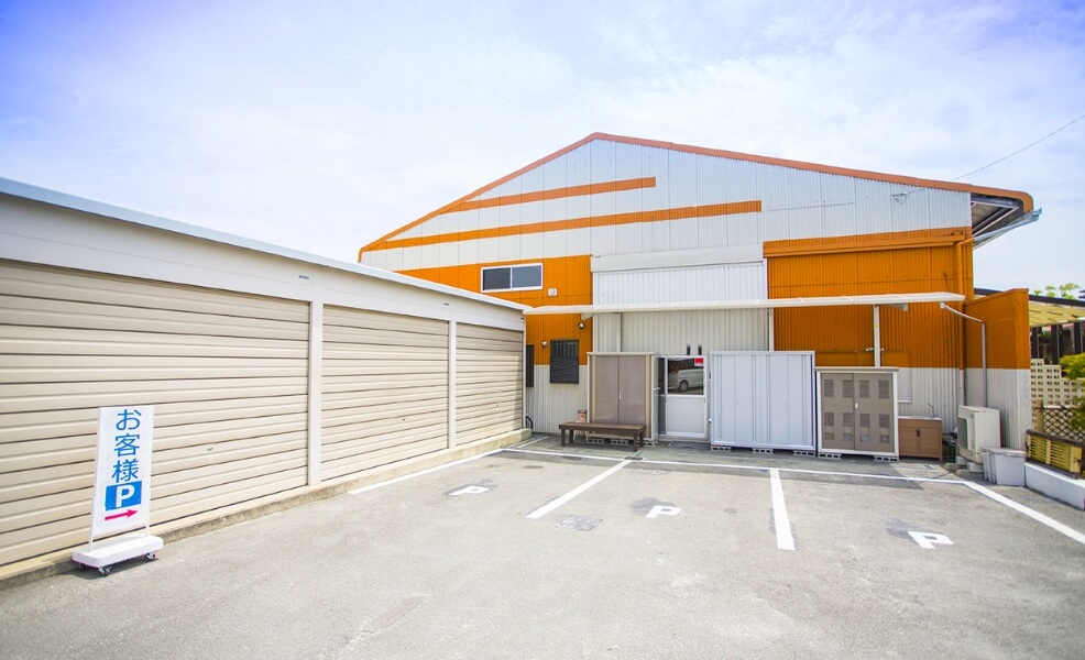橘展示場の駐車場