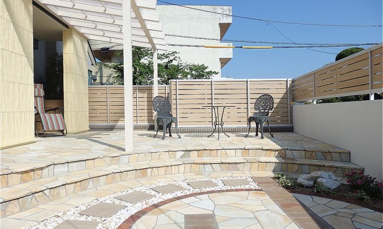 南欧プロヴァンス風の豪華なお庭に!