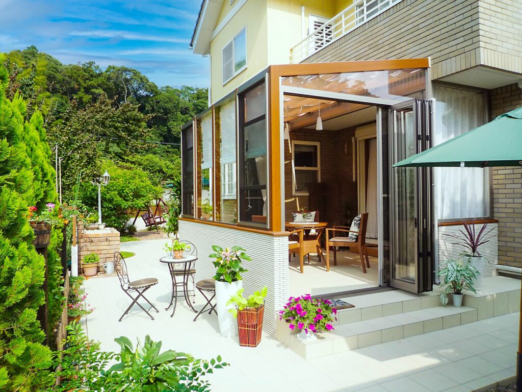 人気急上昇！タイルデッキの魅力とメリット